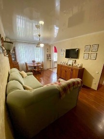 Продаж 3-кімн. квартири по вул. Першотравнева