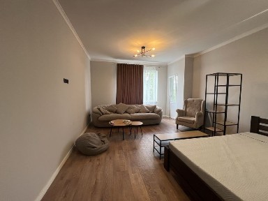 Продаж 1,5 в центрі