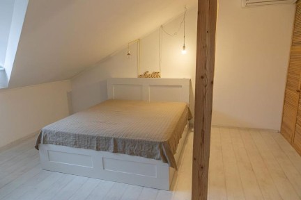 Продаж 2-о кімнатної квартири, р-н Дастор