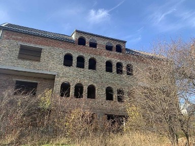 Продається великий будинок