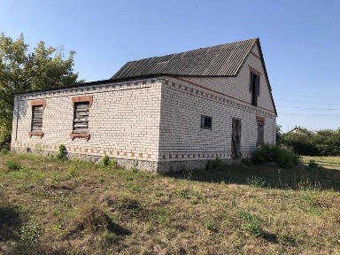 Недобудований будинок в м. Хорол по вул. Каштанова