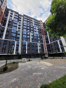 Продаю двокімнатну квартиру підходить під єОселя.