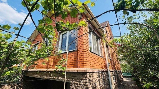 Продаємо Будинок в Довгинцевському районі