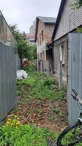 Дом недострой, центр