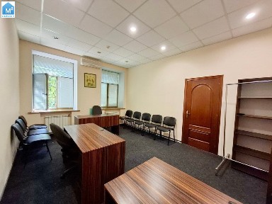 Київ, Печерський р-н, Липки, Інституська, 24/7