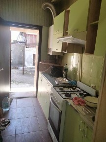 Продам 1 кім. квартира на землі з ремонтом вул. Богородична