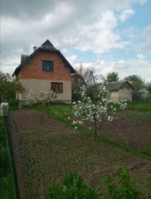 Продається дача в селі Підлужжі