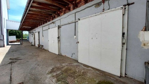 Продаж виробничо-складського комплексу 2900 м2 з морозильними камерами