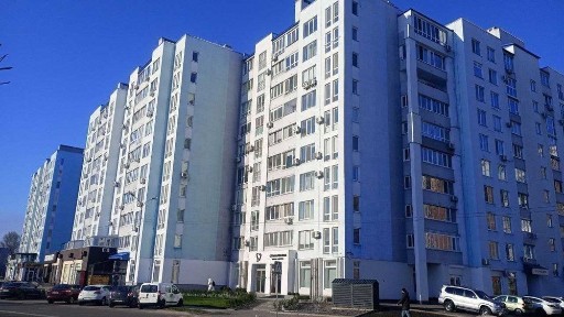 Черкаси, Козацька 1/2