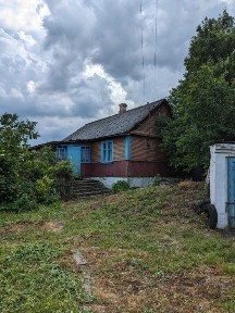 Будинок в с. Гуменники. Просторе тихе місце. 50 соток землі.