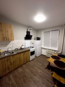 Світло цілодобово! Здам подобово 2 кімнатну квартиру Центр міста.