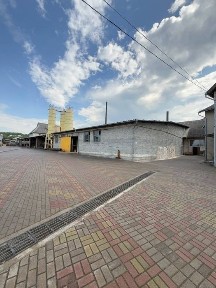 Комерційне приміщення 1600 м