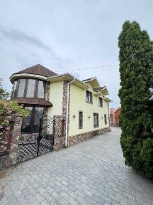 Продаж затишного будинку у м. Житомир