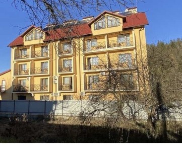 Клініку, реабілітаційний центр, школа, дит садок