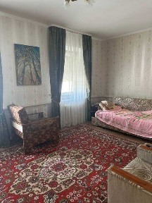 Продається житловий будинок в районі 1 міської лікарні