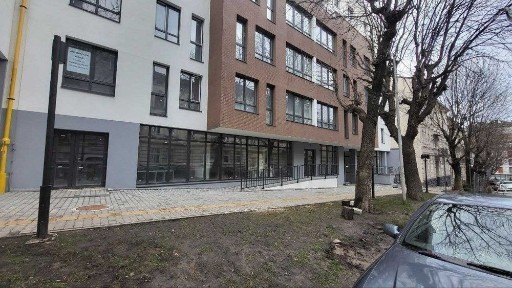 Оренда комерційного приміщення у новобудові по вул. О. Степанівни 8