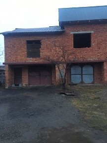 Продається будинок, гараж (обмін на авто)