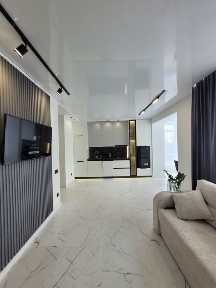 Продається 1-кімнатна квартира з кухнею-студією в центрі Івано-Франків