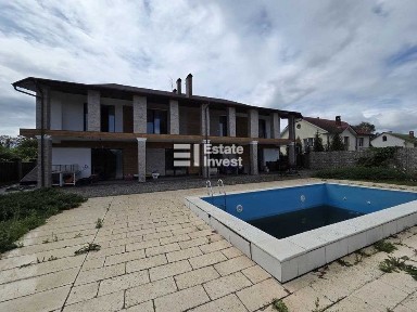 Продам будинок у с. Родичі