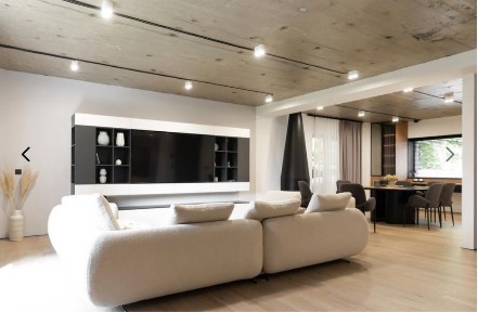 Продаж будинку з басейном ЦЕНТР