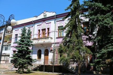 Власник ! Тік ток магазин, склад обмін Приміщення комерція центр!