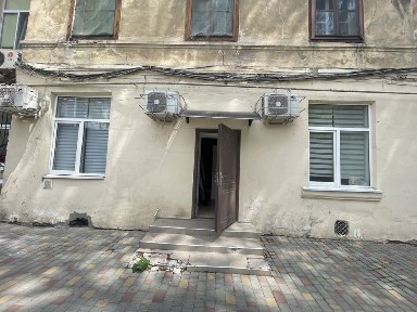 Дерибасовская Екатерининская помещение 45 м с ремонтом свой вход