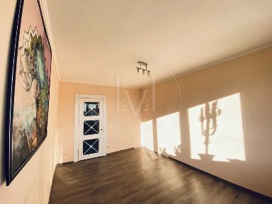 Продаж 4-к квартири поруч з ст. м. Печерська, Старонаводницька