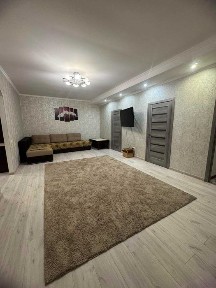 3 комнатная квартира в новом малоквартирном доме в историческом центре