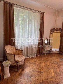 78 тыс. $ ПРОДАЖА / Сталинка в центре 90 м2 / Ярослава Мудрого