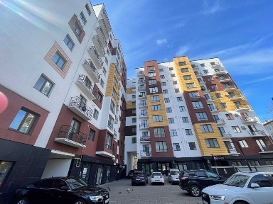 Івано-Франківськ, вулиця Незалежності 115