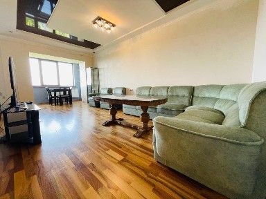 Продаж 3-к квартири