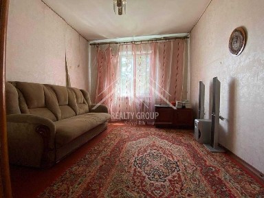 Продається 2-кімнатна квартира в мікрорайоні Гірницький, будинок 44