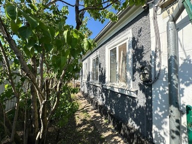 Продаж будинку. Карачуни, 13соток землі.