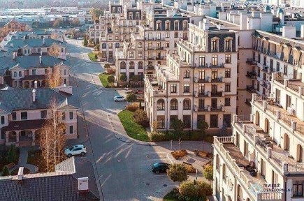 ЖК Авторський - квартира з терасою, паркомісцем та коморою!