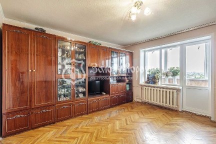 1, Киевская обл., г. Вишневое, Киево-Святошинский район, Киевская ул.