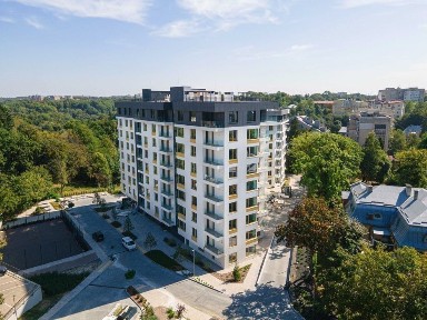 Продаж 2 кім квартири у збудованій новобудові на вул. Карманського