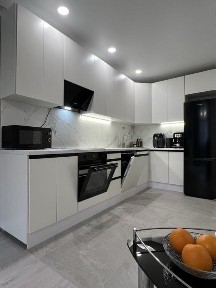 Продаж, 1кім+ вітальня, вул. Роксоляни, R2 Resident