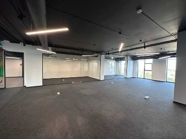 Оренда сучасного офісу на вулиці Героїв УПА, 600м2. Є генератор!