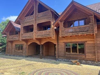 Продаж в Мігово будинок дуплекс на дві сіміі