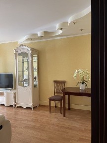 Продам 3 квартиру з меблями, та бит. технікой, + гараж. Сертифікат -так