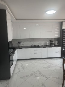 Здам танхаус з ремонтом