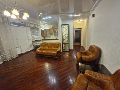 Продається 4к квартира в центре