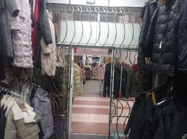 Продаж комерційного приміщення в ТЦ “Славутич”