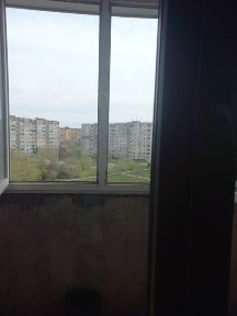 Поодам 1 кі. м.кв. мкр' н Східний 2 вул. Незалежності України 5.