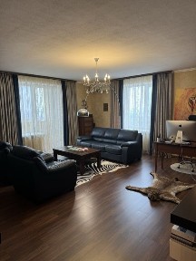 Продам квартиру 90 м2 на улице Рабочей/Уральской