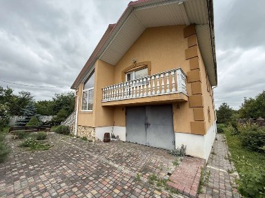 Продається будинок в Квасилові на 25 сотих землі