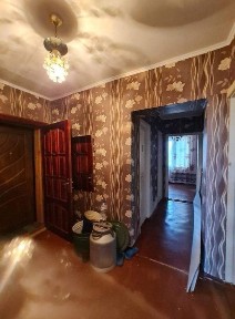 Продається 3-х кімнатна квартира в районі Київського масиву