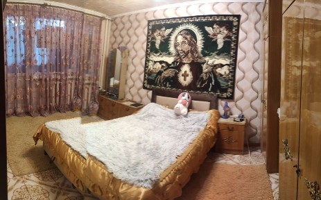 ТОРГ! 2к квартира в передмісті Запоріжжя, в гарному районі, тор