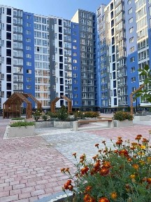 Центр, однокімнатна квартира продам Княгинин, Набережна поруч річка парк