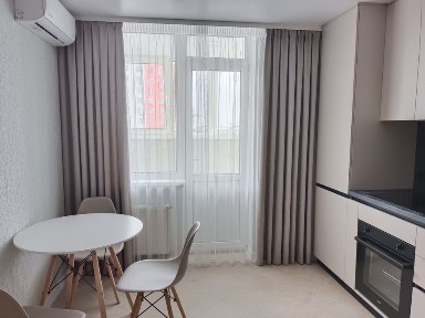 Продаж 1 кімн. з Новим Дизайнерським ремонтом ЖК Атлан на Киівській